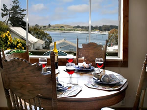 Harbor House - Bodega Harbor Inn